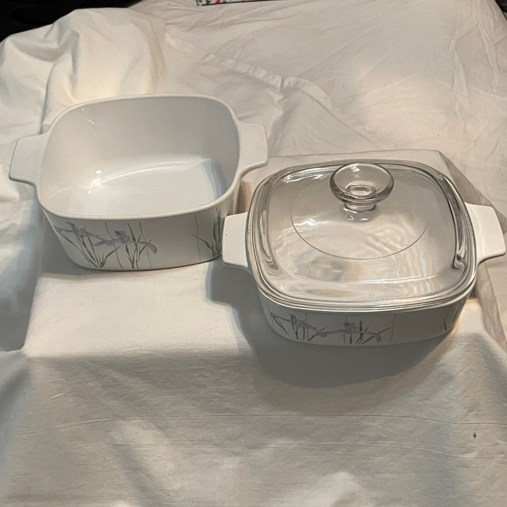 Corningware White Ceramic Baking Dish with Embossed Logo print (4 pieces)